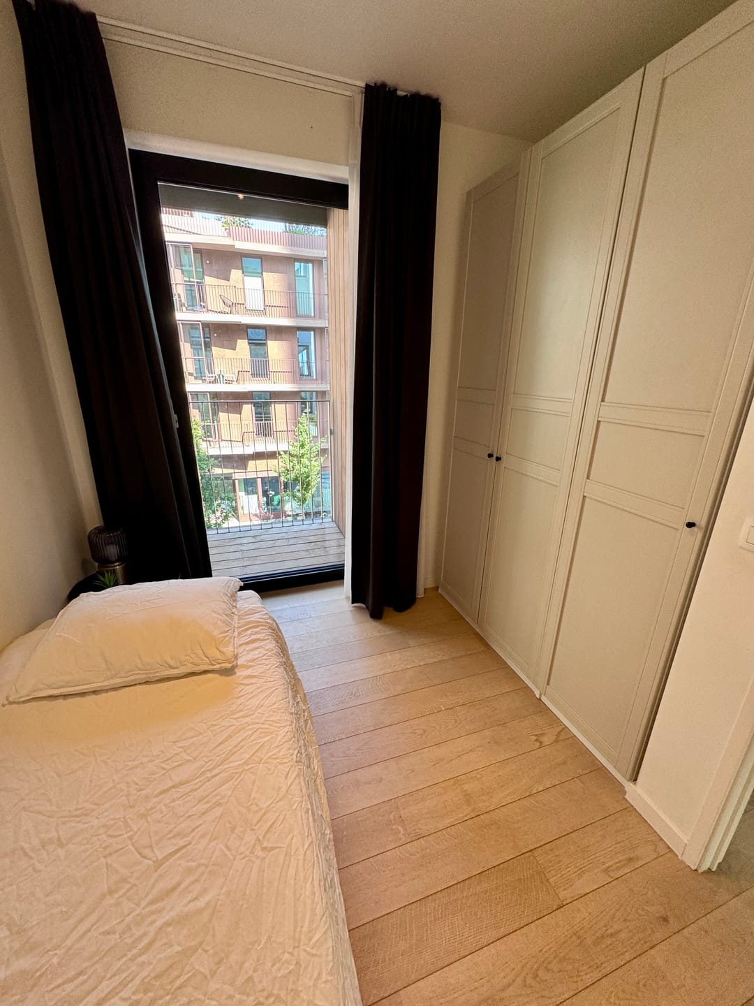 South Parkside — 3-Bedroom Apartment 17